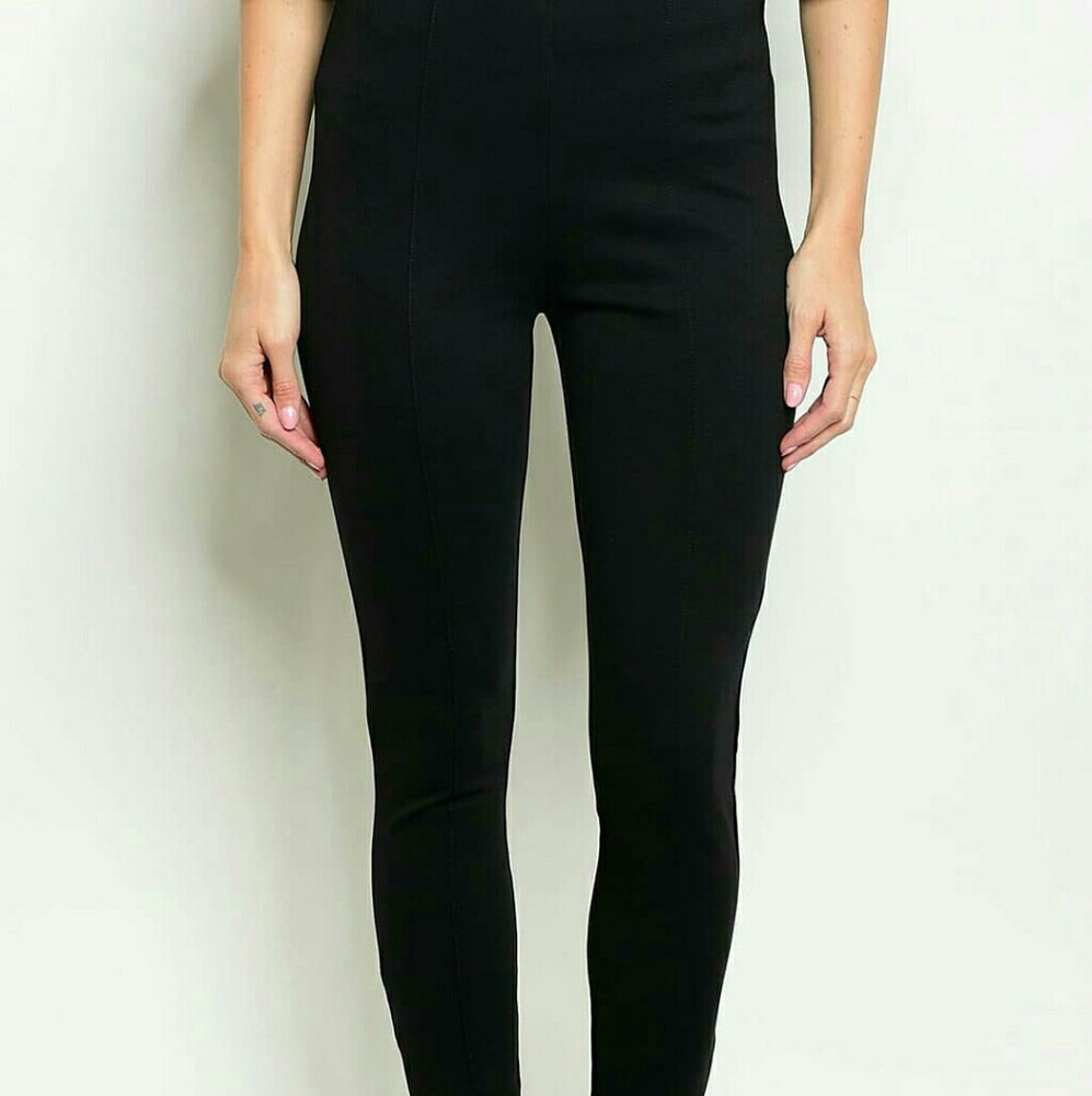 Black Leggings, waistband, zipper & front seam. Large is sold out.
